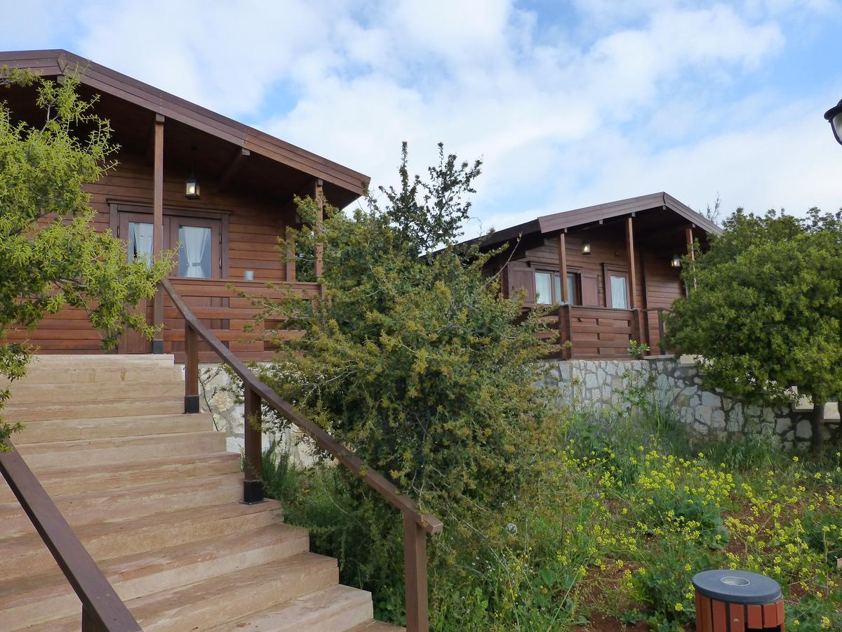 Mountain Breeze Lodge & Resort Al Salt Exteriér fotografie