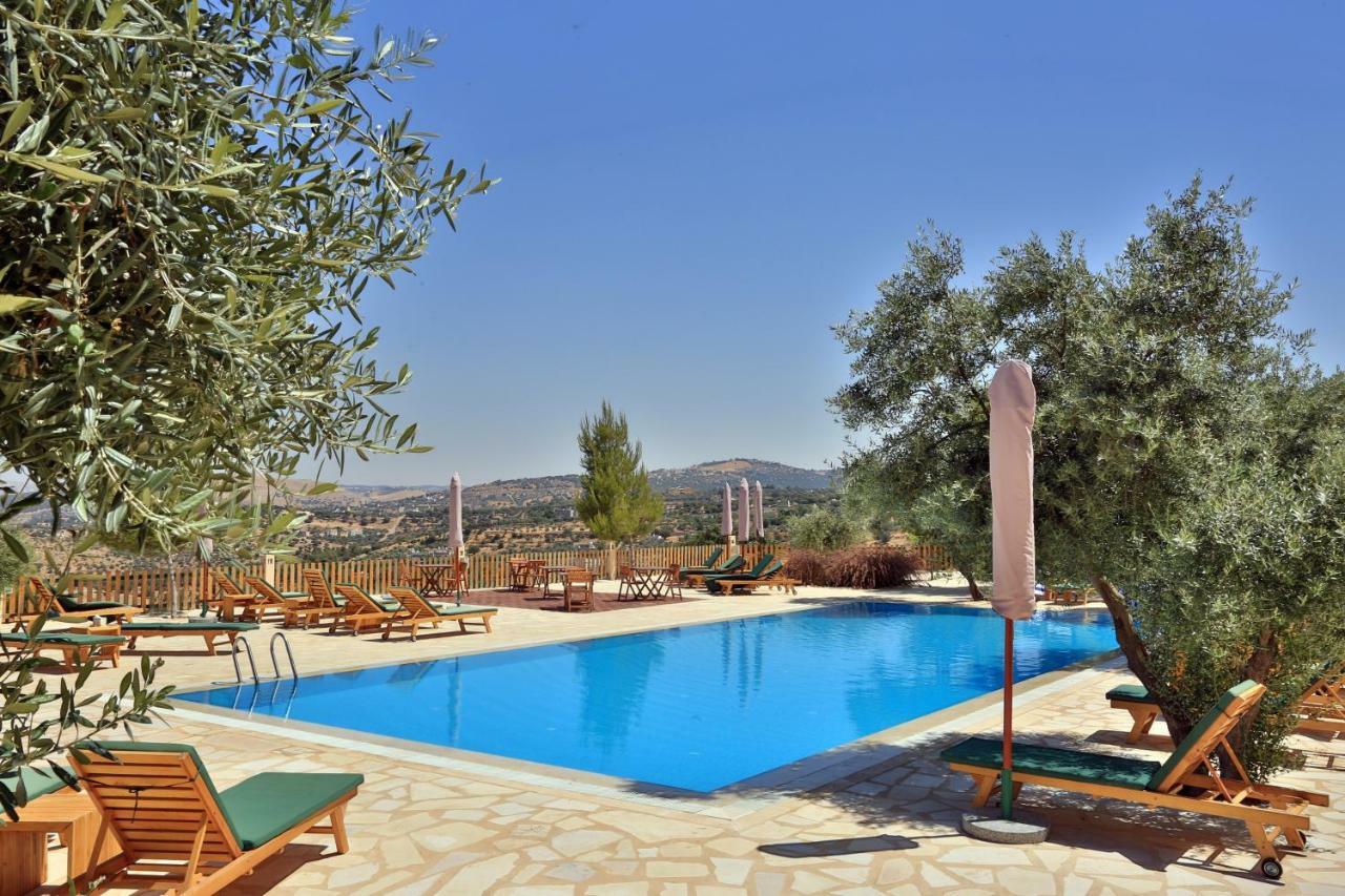 Mountain Breeze Lodge & Resort Al Salt Exteriér fotografie