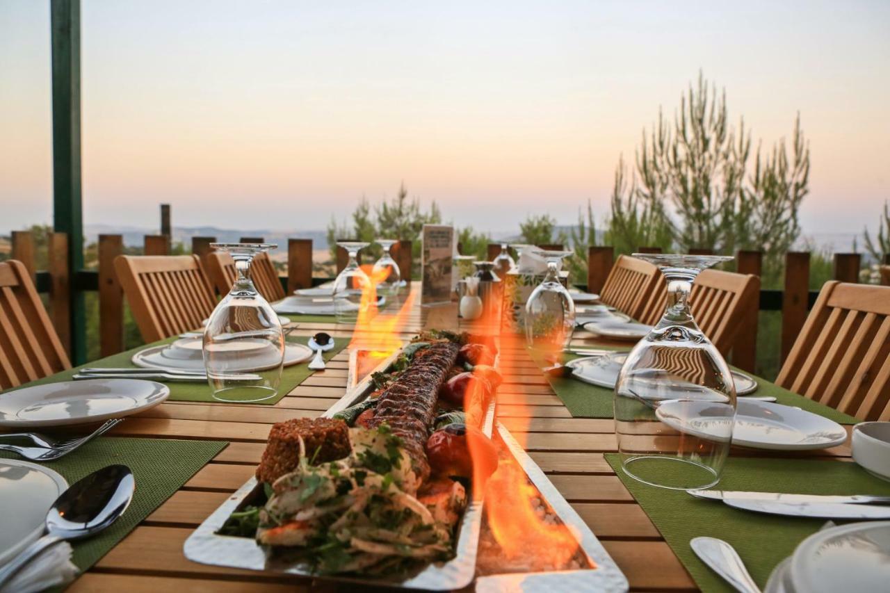 Mountain Breeze Lodge & Resort Al Salt Exteriér fotografie